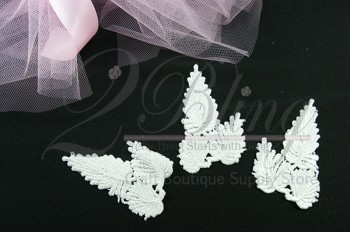 Embroidery Venice - Leaves - White (Pack of 3)